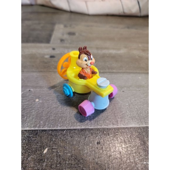Chip Dale Disney makeshift knitting car toy figure thread - Picture 1 of 4